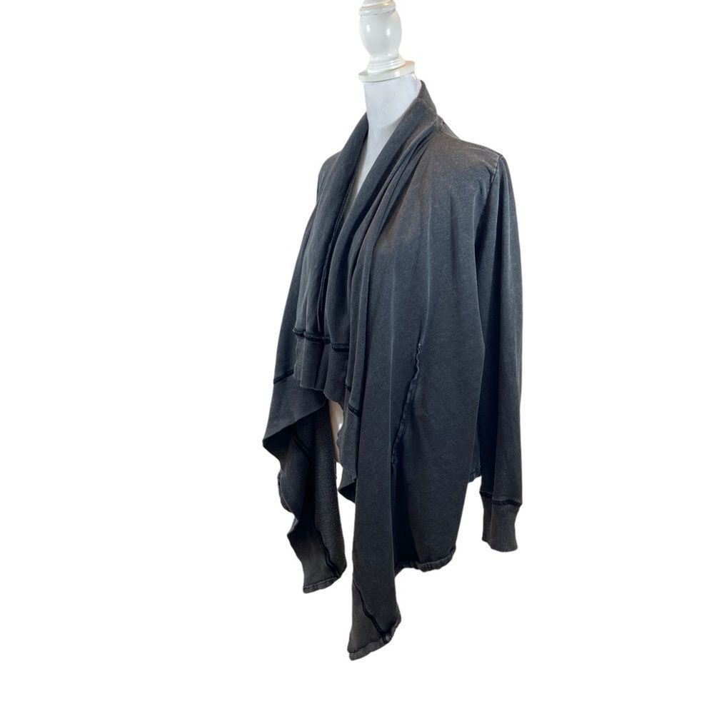 Ladies Calvin Klein Jeans Grey OpenโFrontโ Long Sleeve Blouse Size Small